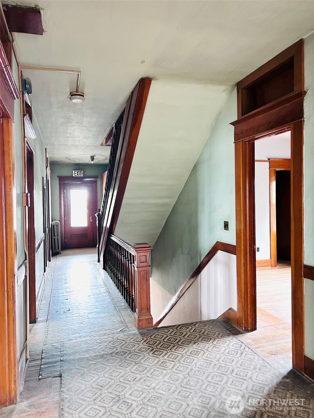 12 E 4th Avenue Property Photo 32