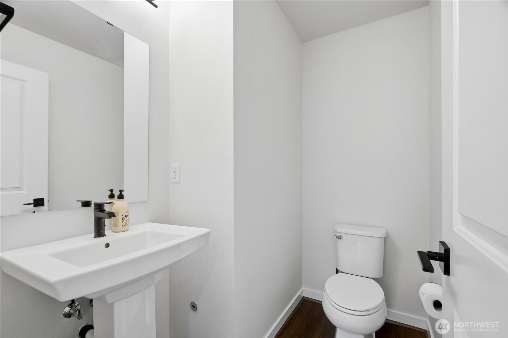 21725 25th Avenue D Property Photo 17