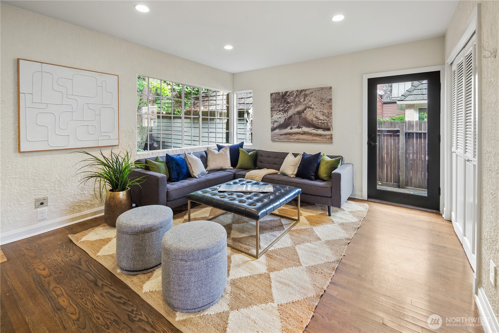 529 Mcgilvra Boulevard Property Photo 8