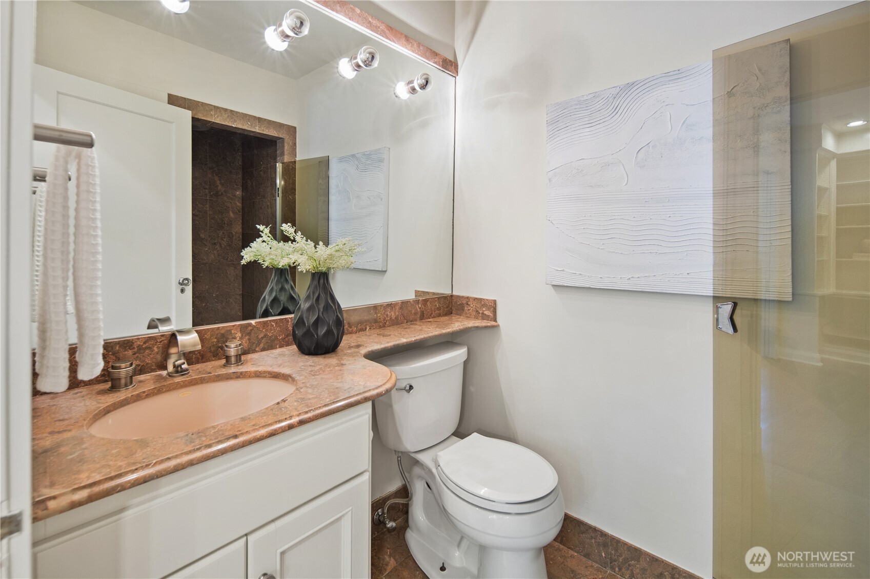 529 Mcgilvra Boulevard Property Photo 12