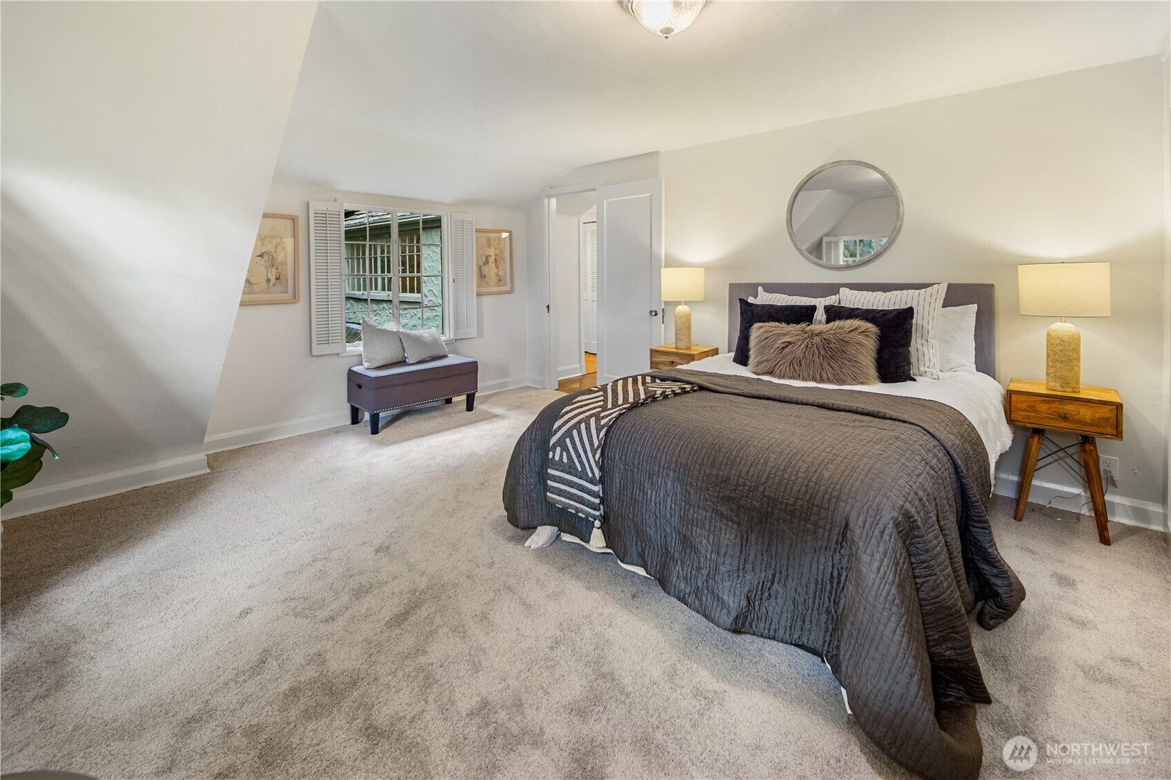 529 Mcgilvra Boulevard Property Photo 18