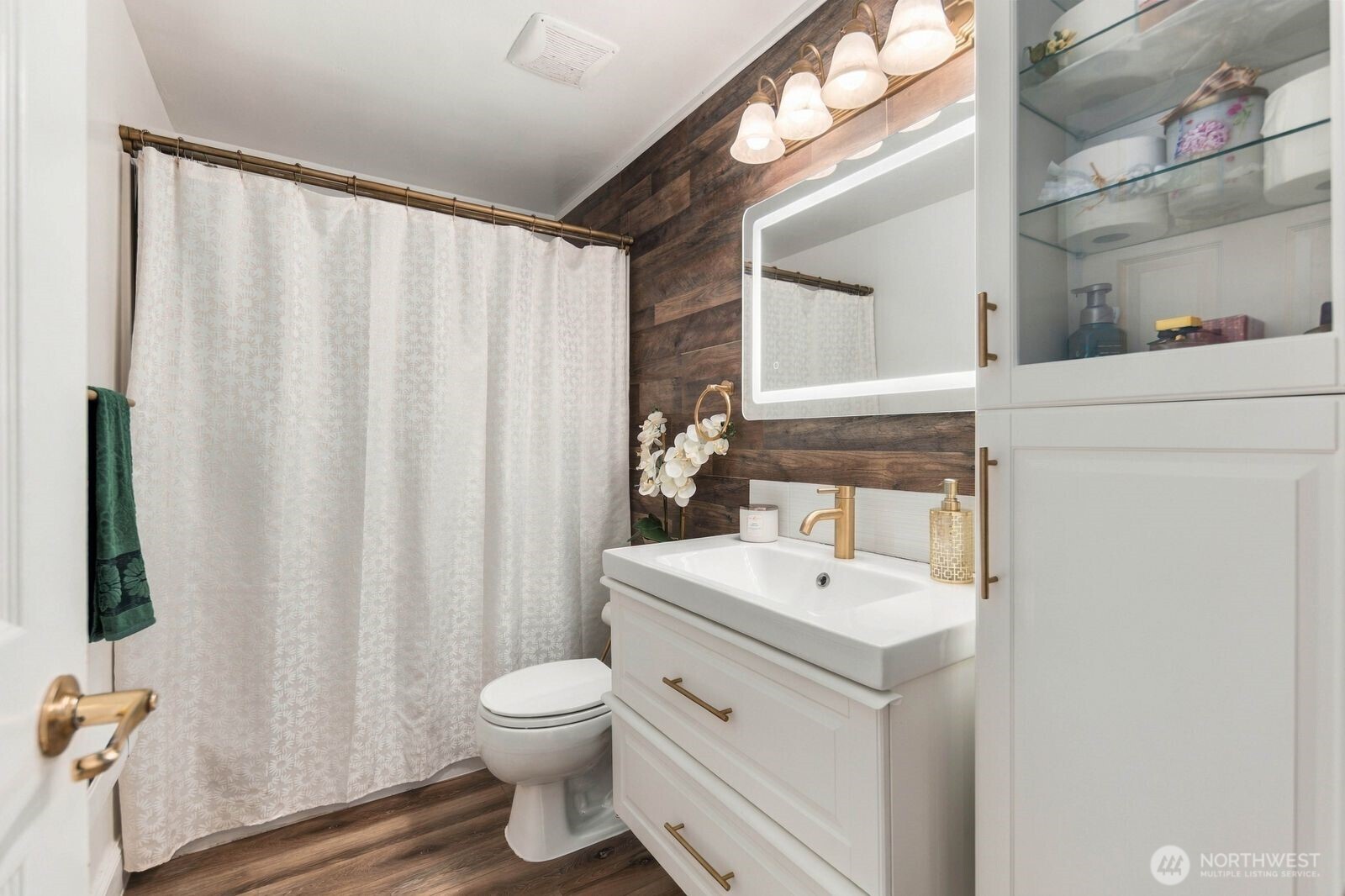 710 107th Place Property Photo 14