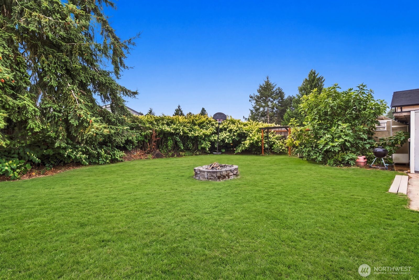 710 107th Place Property Photo 22