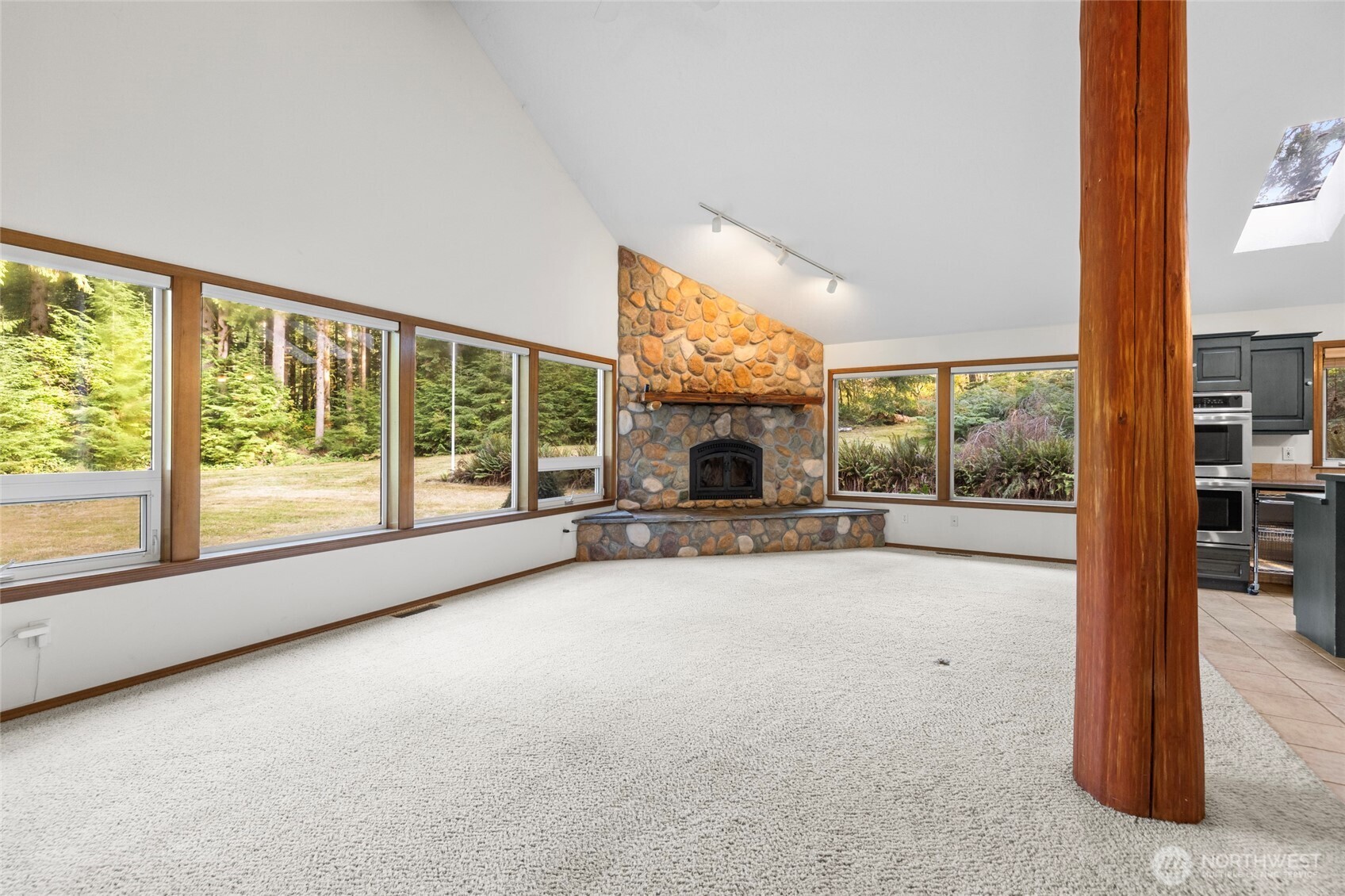 32468 Lady Bug Lane Property Photo 5