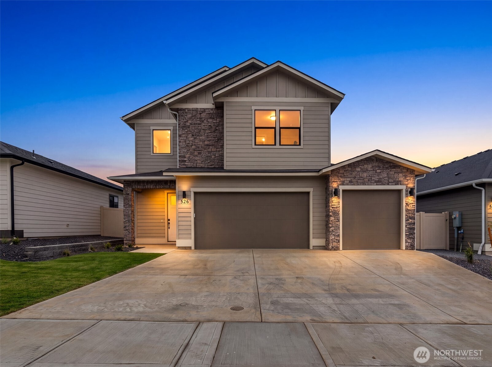 526 S Oasis Loop Property Photo 1