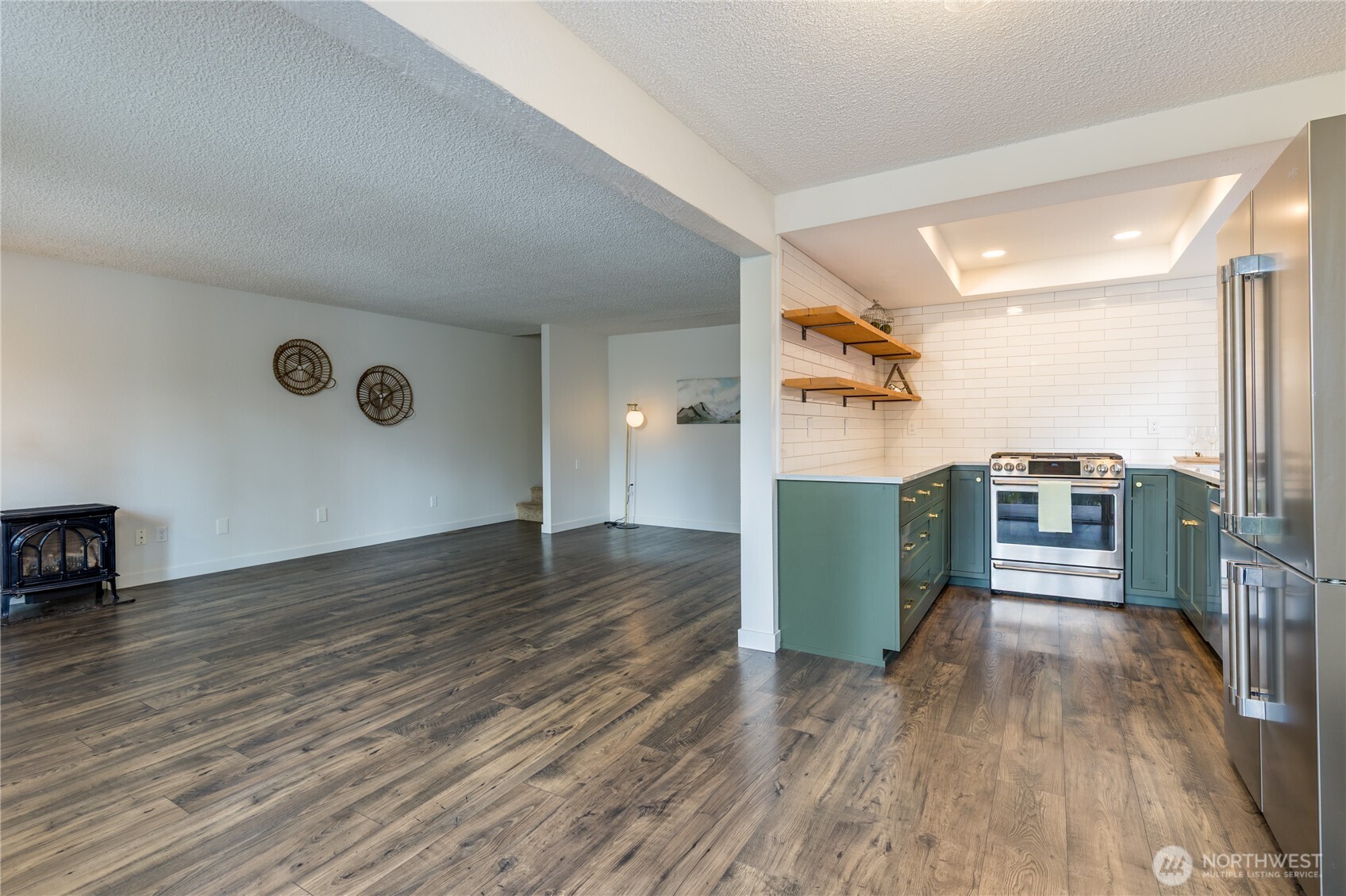 4908 W Tapps Drive Property Photo 8