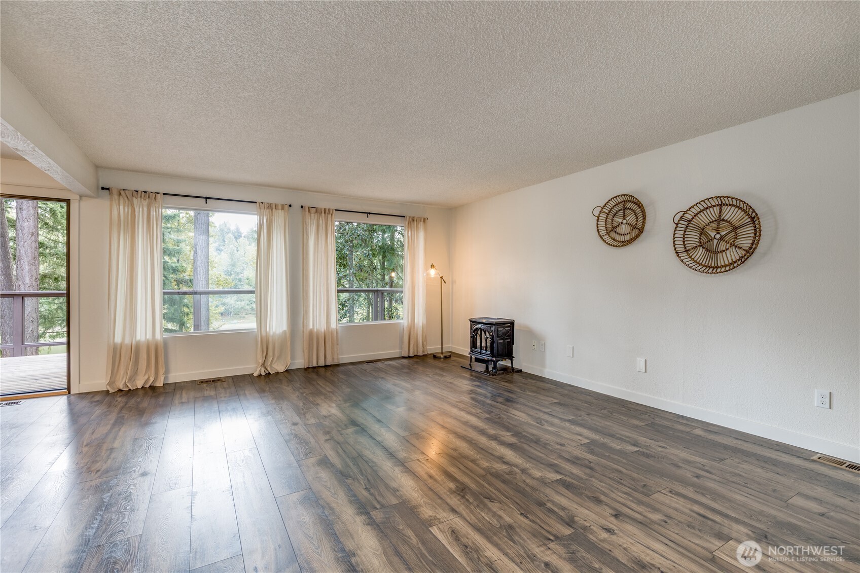 4908 W Tapps Drive Property Photo 12