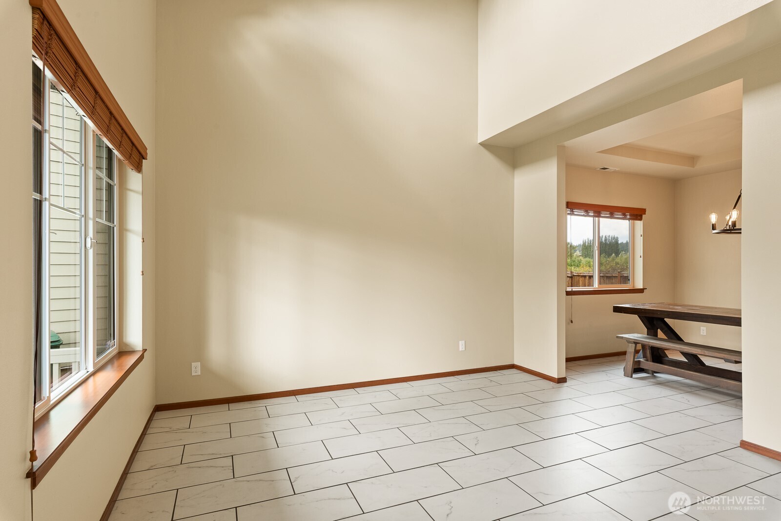 5839 148th Place Property Photo 4