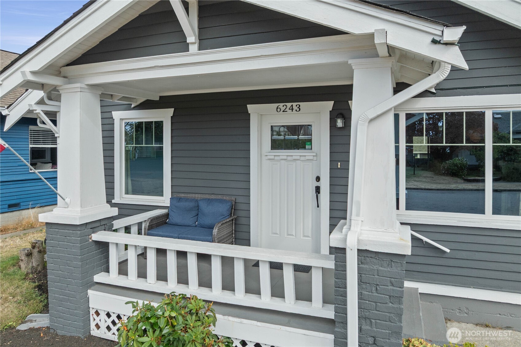 6243 S Warner Street Property Photo 2