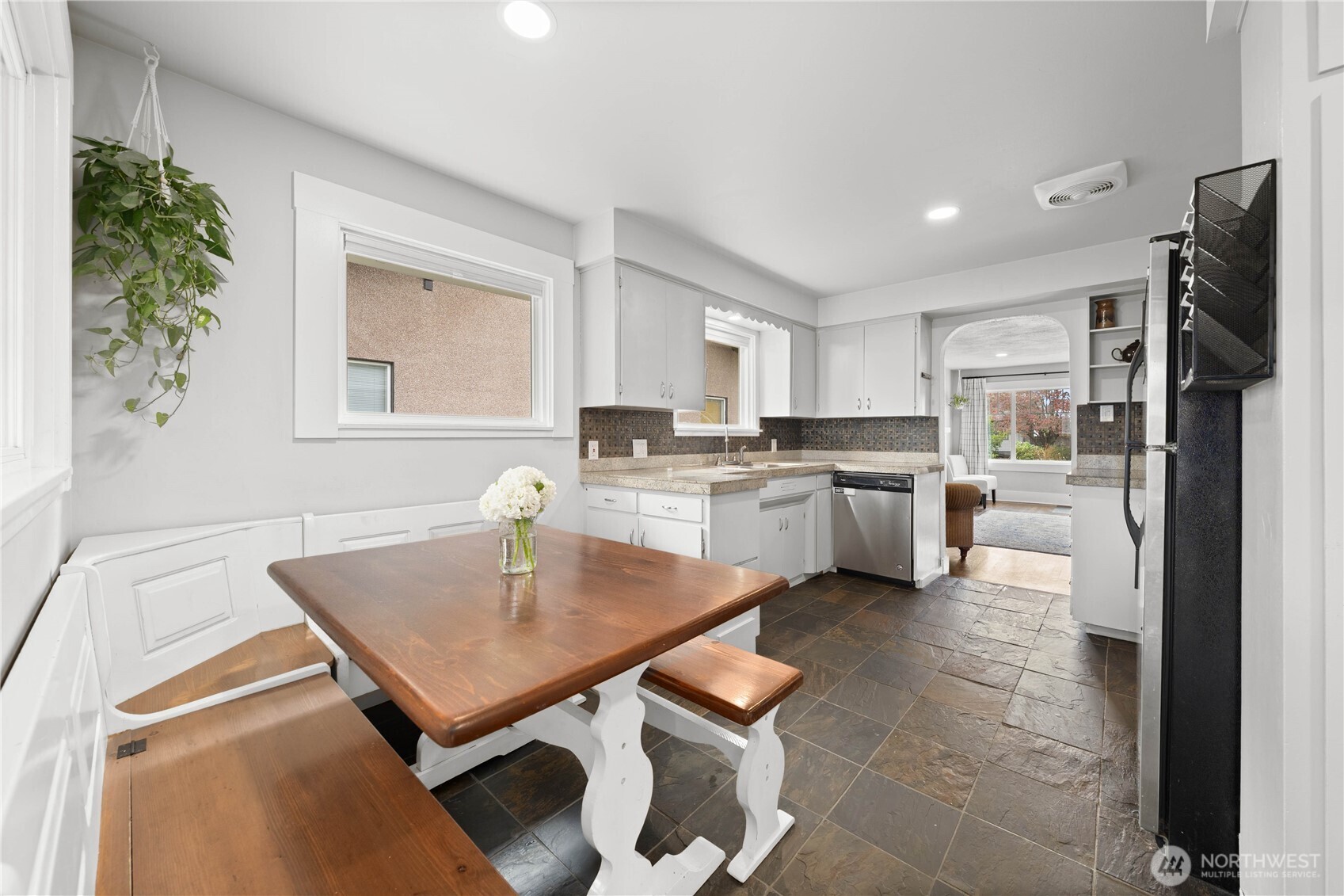 6243 S Warner Street Property Photo 13