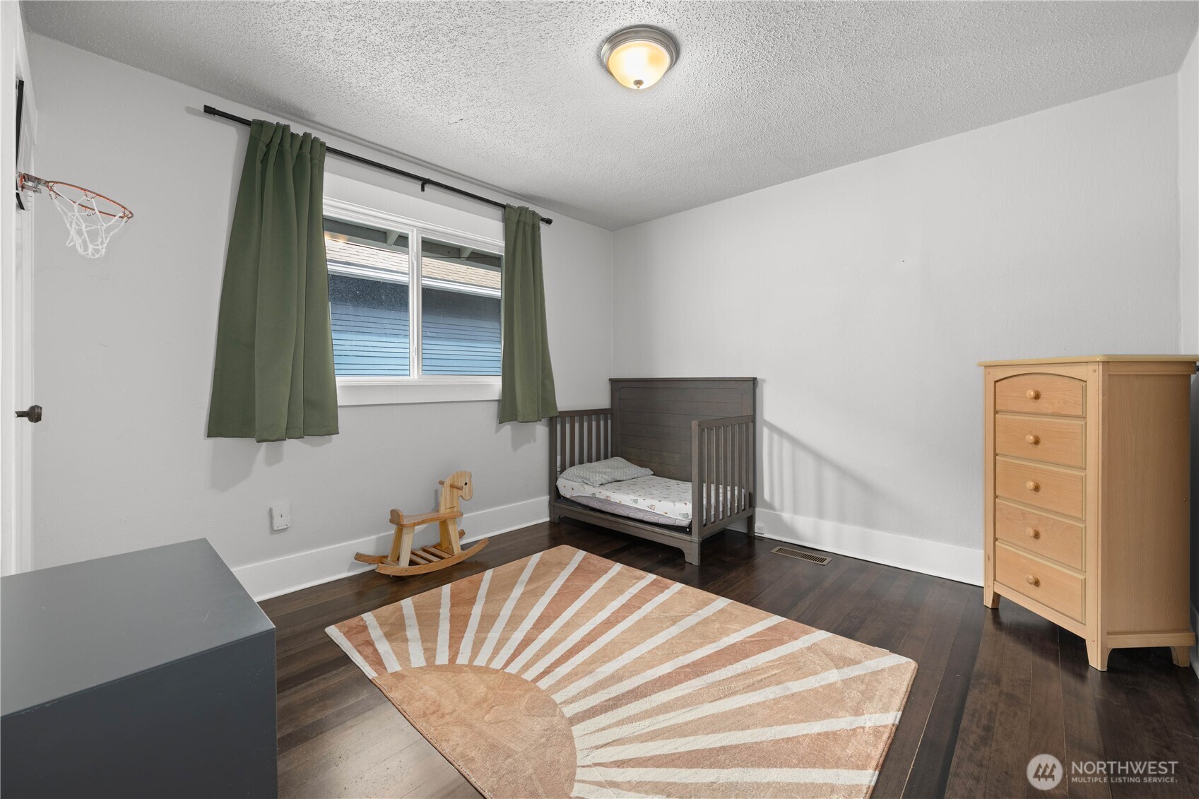 6243 S Warner Street Property Photo 16