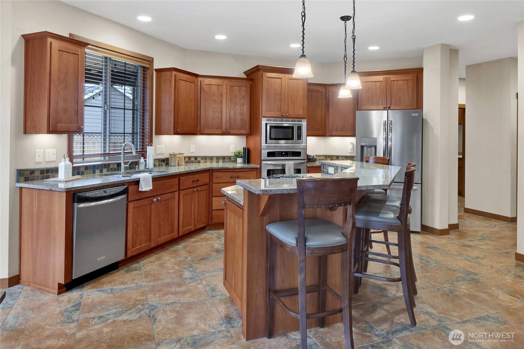 1398 Eastwood Way Property Photo 12