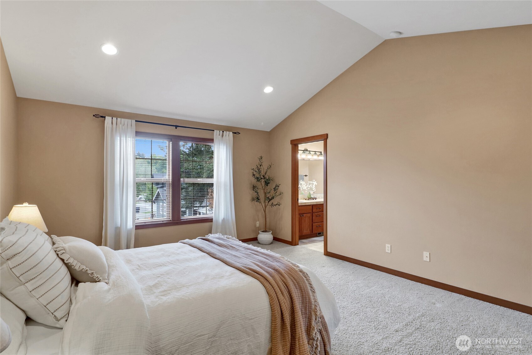 1398 Eastwood Way Property Photo 25