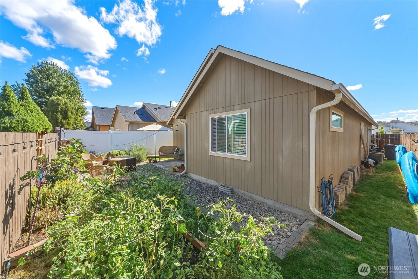1202 Carver Street Property Photo 25