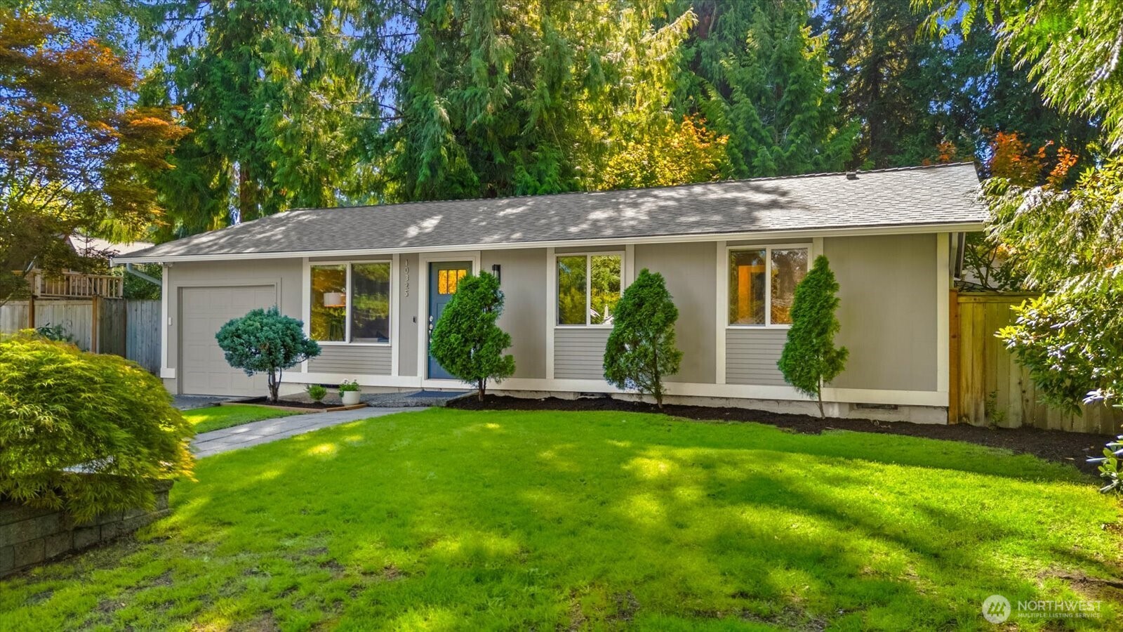 10325 Ne 125th Place Property Photo 1