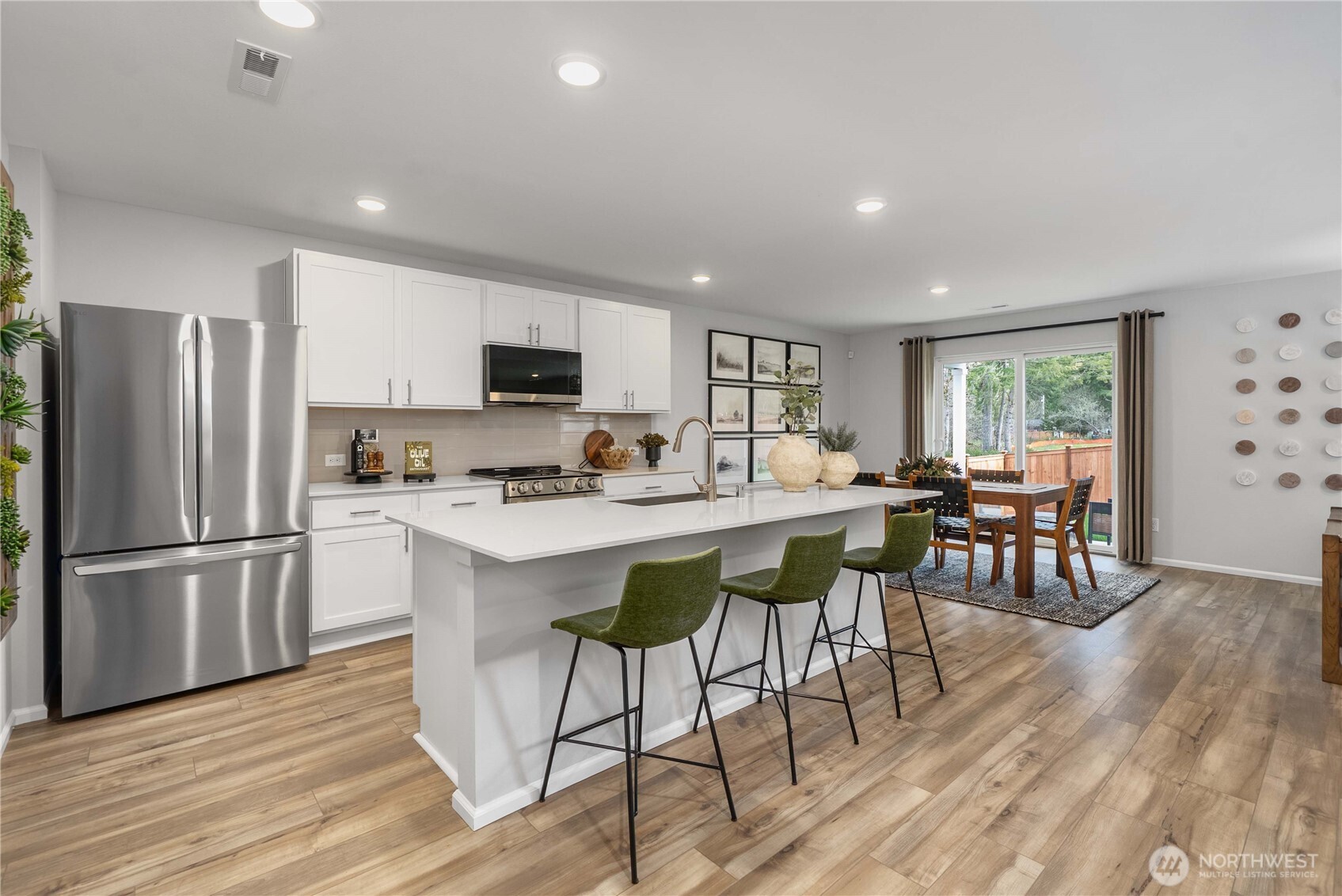 1327 175th Place Property Photo 7