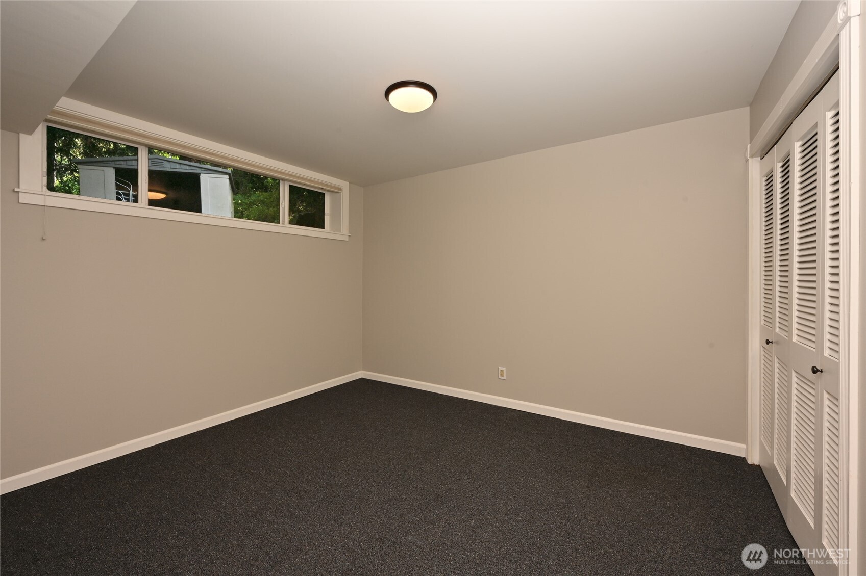 5212 W Mercer Place Property Photo 24