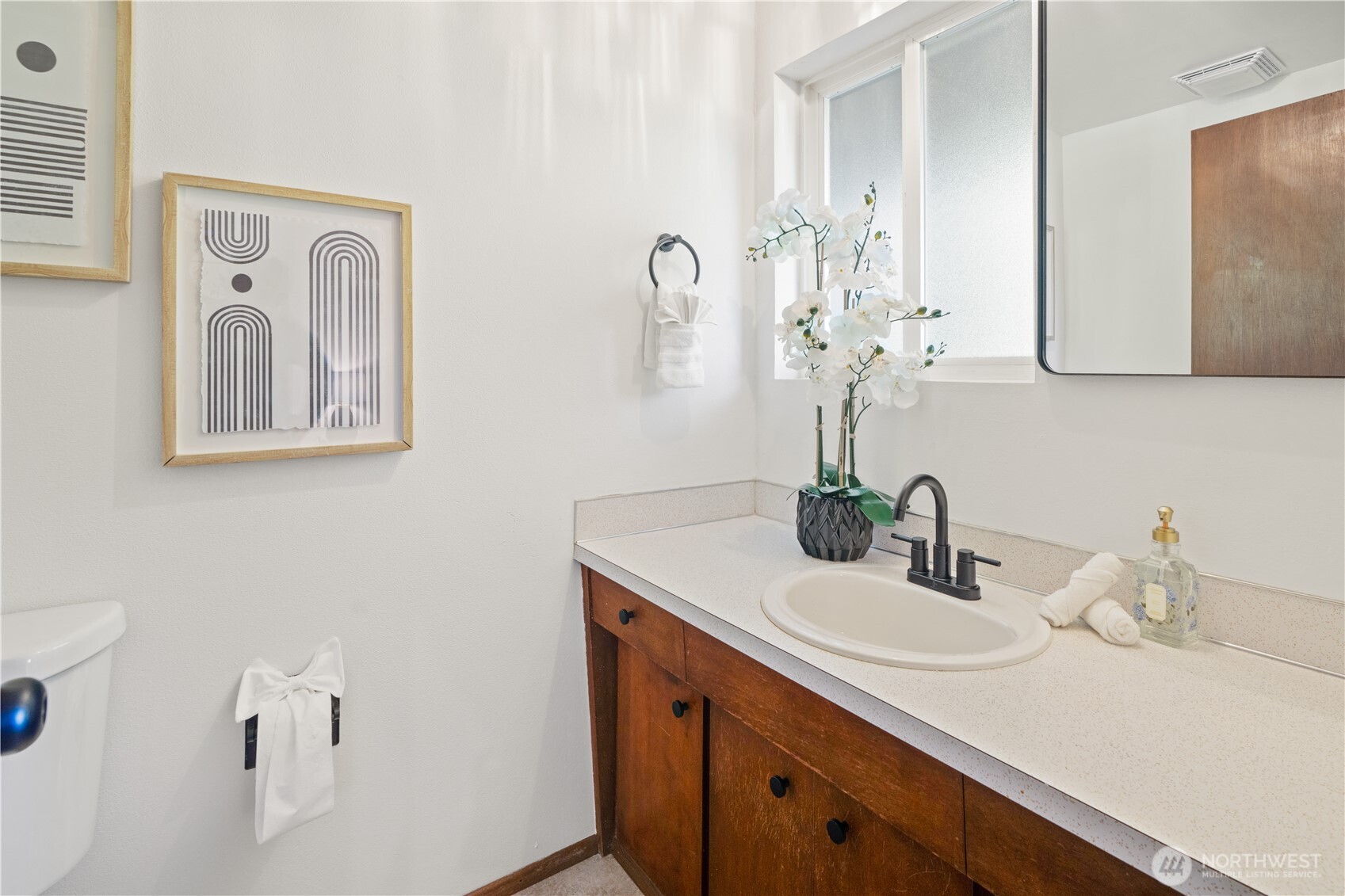 9029 Cascadia Avenue Property Photo 9