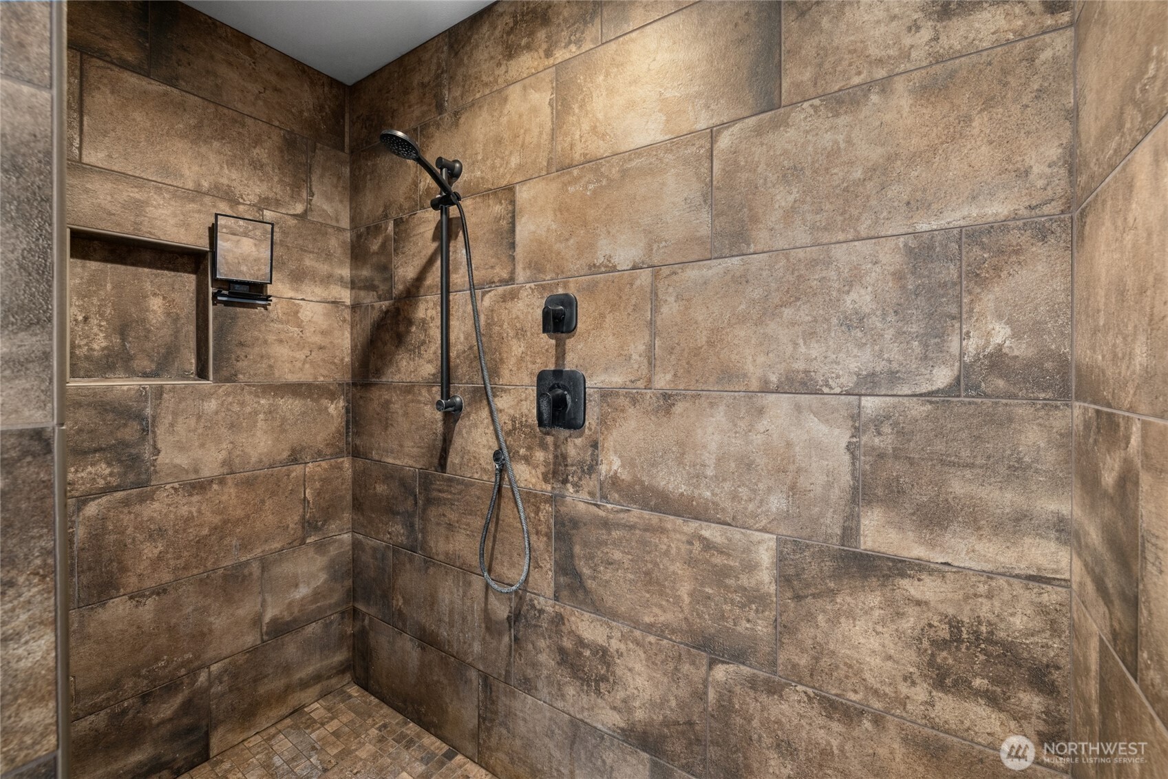 2290 Sage Hills Drive Property Photo 28