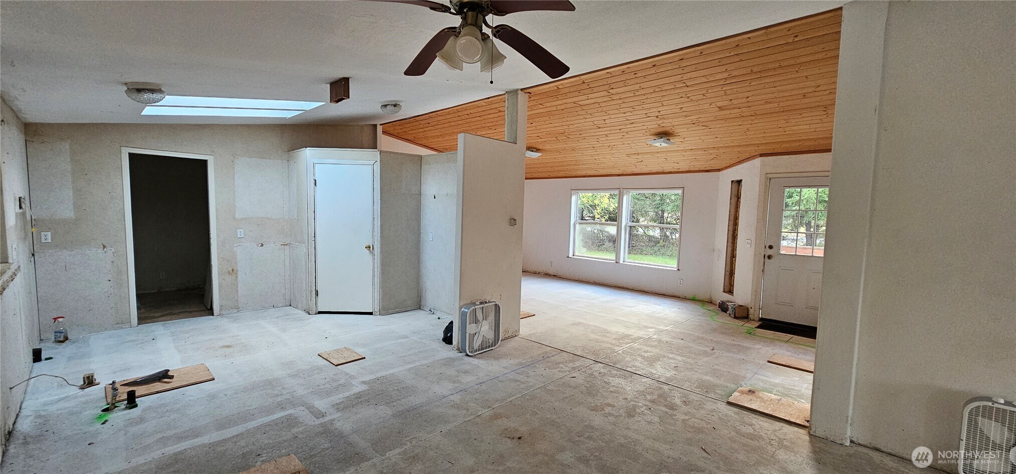 581 Boistfort Rd Property Photo 9
