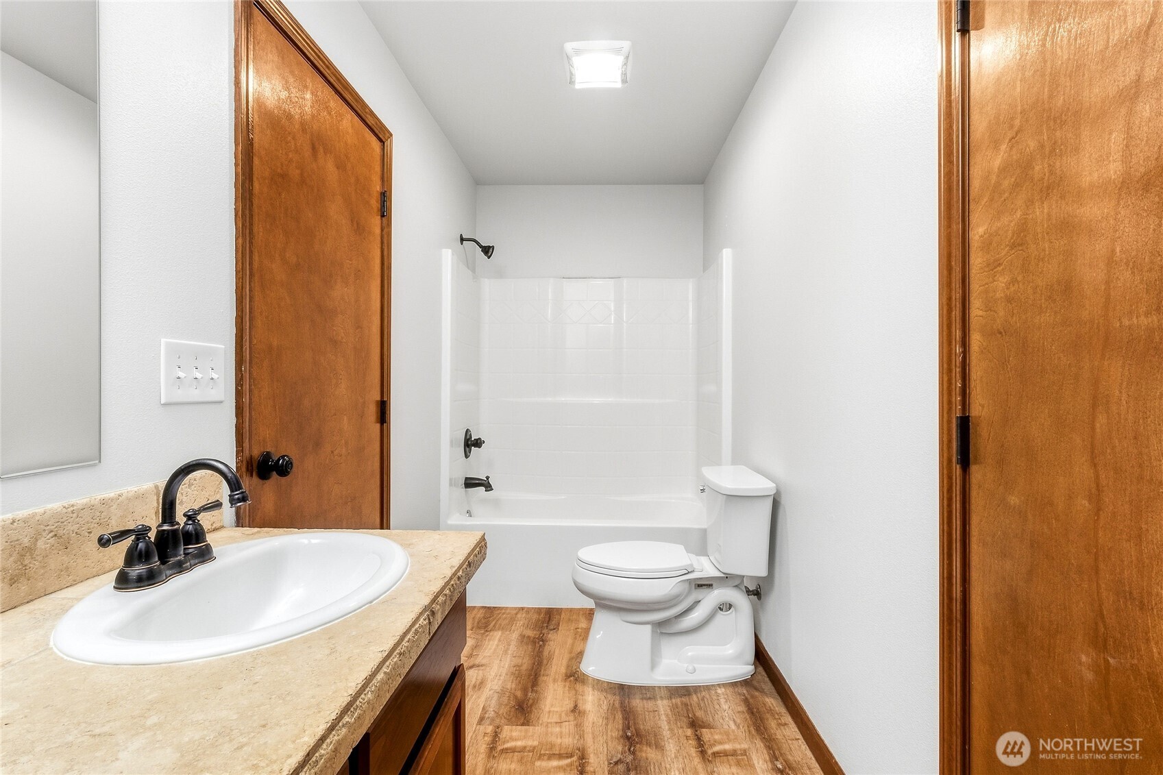 512 N Roosevelt Street Property Photo 15