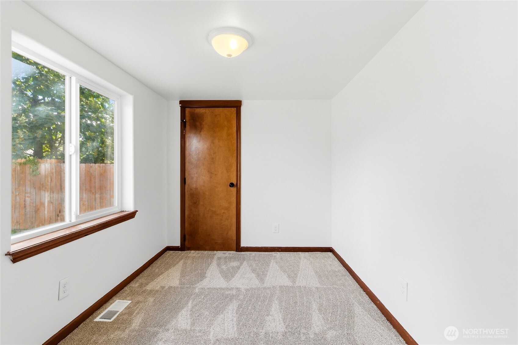 512 N Roosevelt Street Property Photo 18