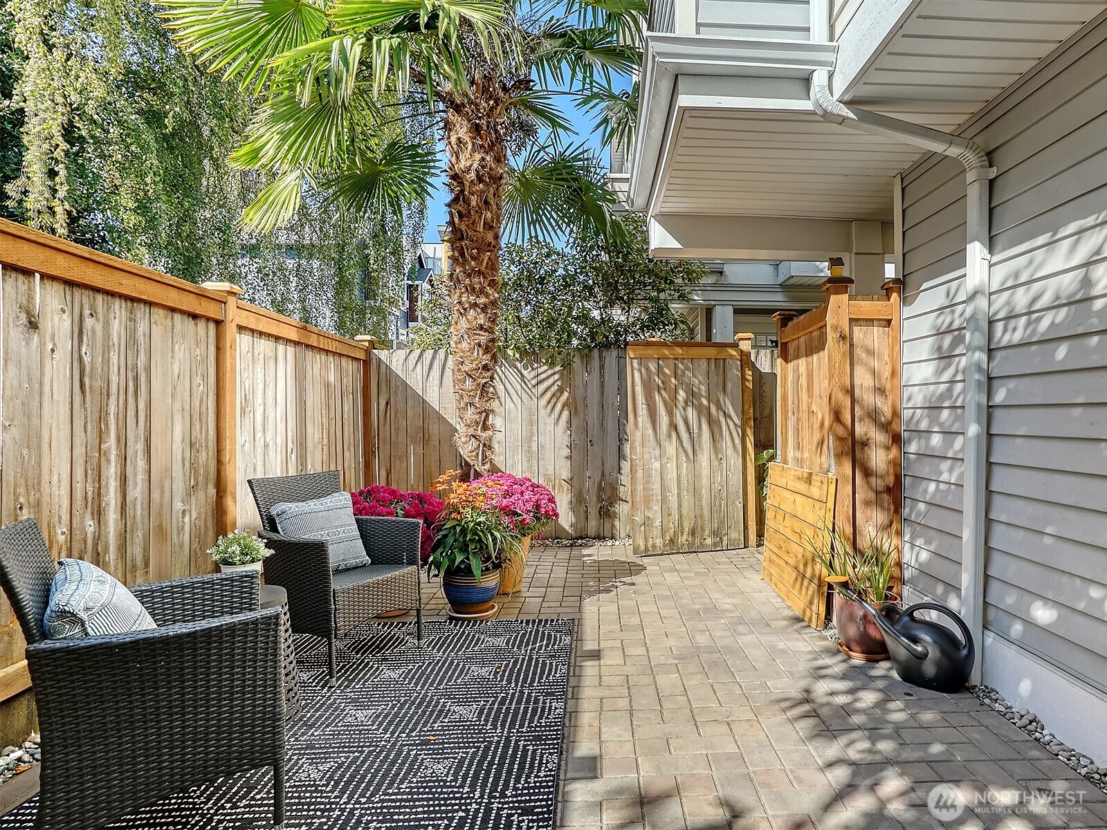 8529 Midvale Avenue C Property Photo 11