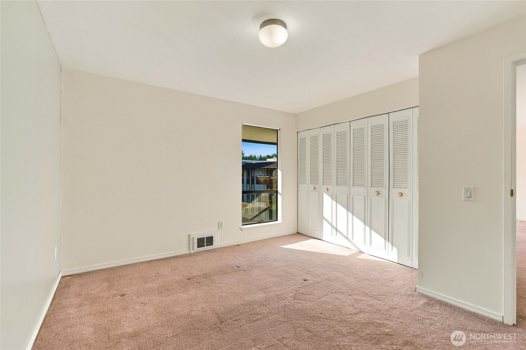 19409 56th Avenue 301 Property Photo 18