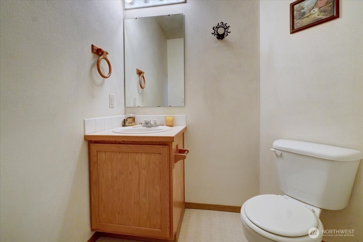 9029 S J Street Property Photo 4