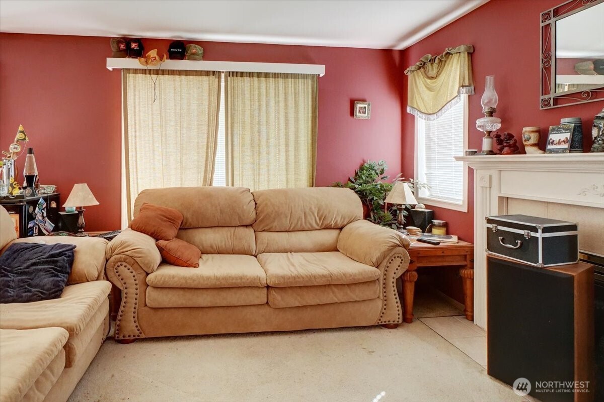 9029 S J Street Property Photo 6