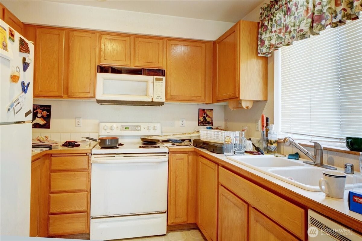 9029 S J Street Property Photo 11