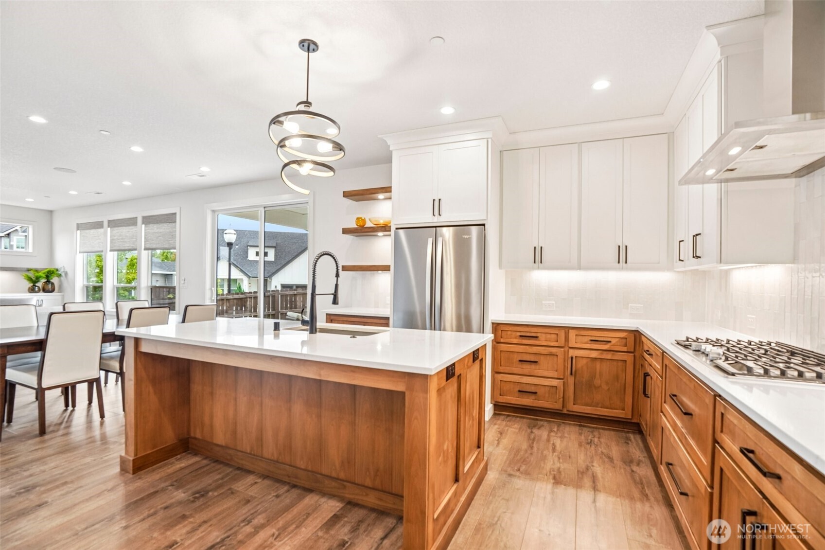 1300 S 41st Place Property Photo 8