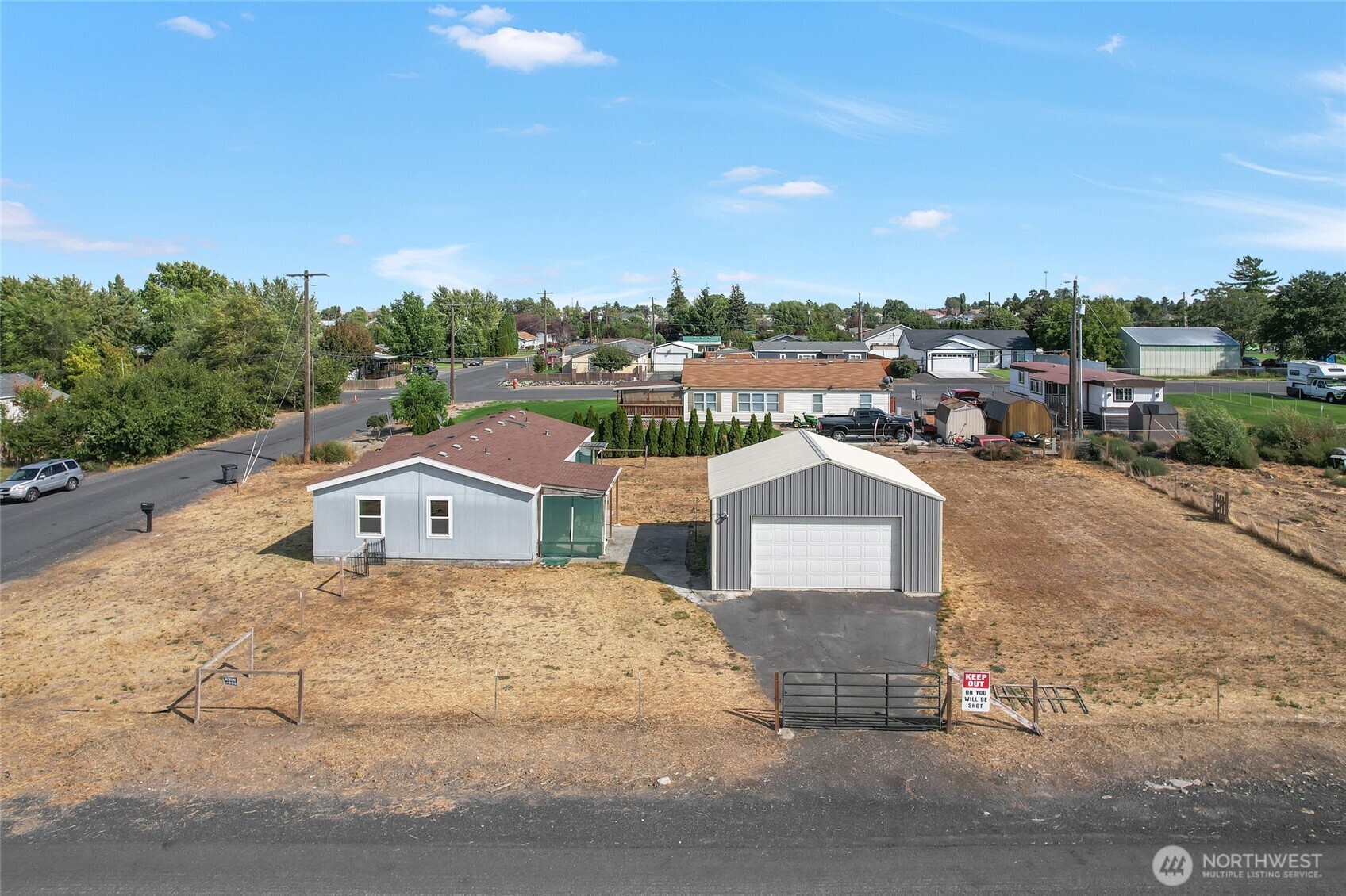 1105 W 4th Avenue Property Photo 4