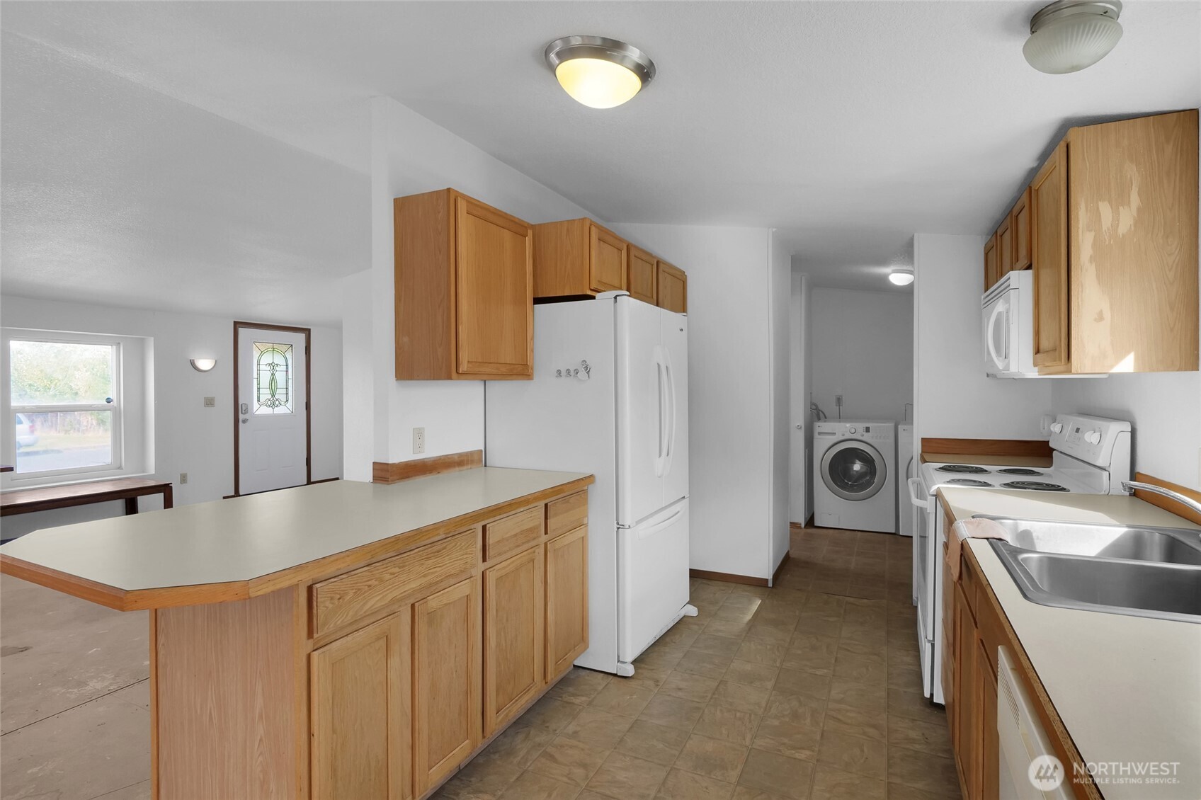 1105 W 4th Avenue Property Photo 15
