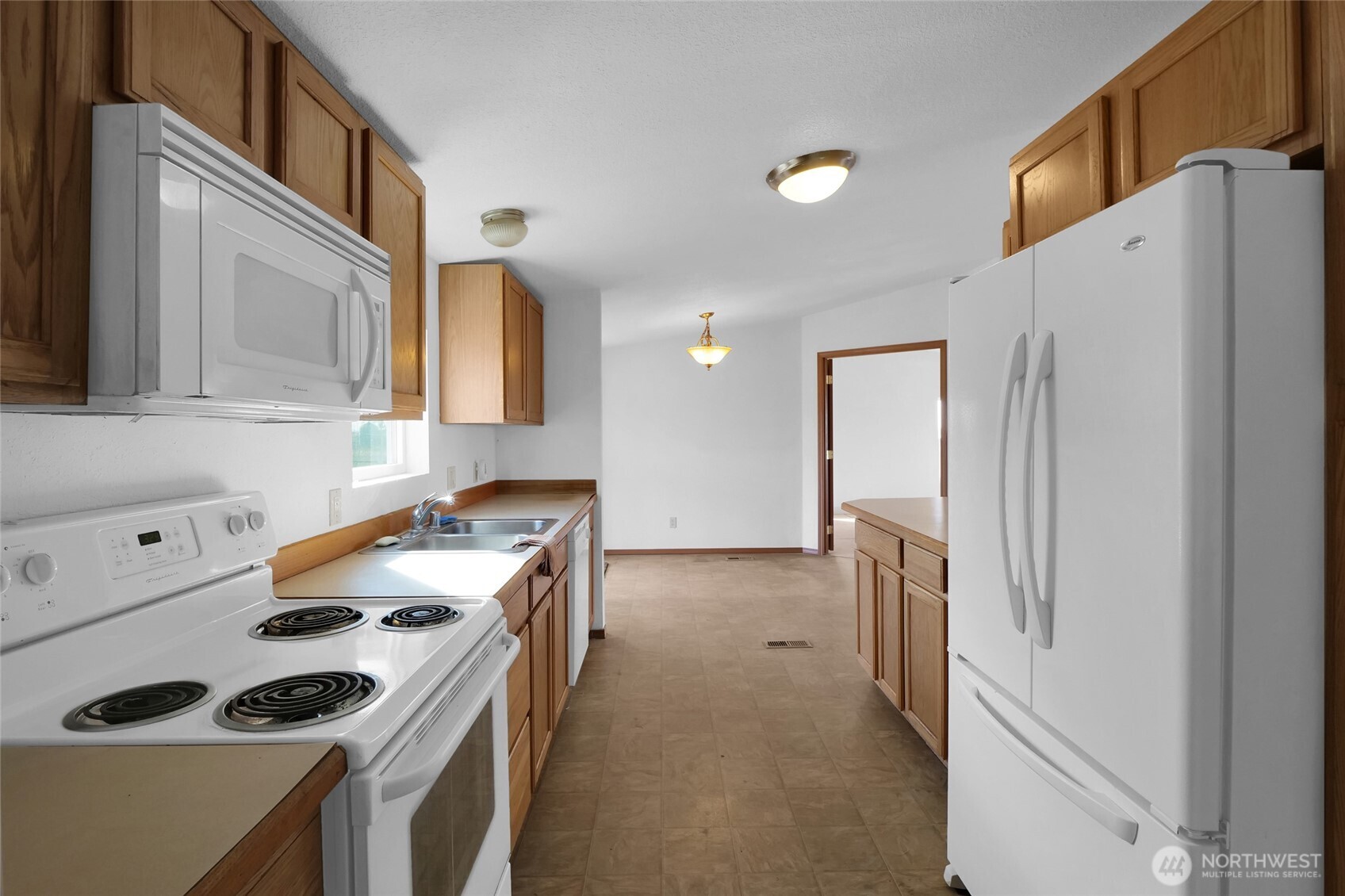 1105 W 4th Avenue Property Photo 16