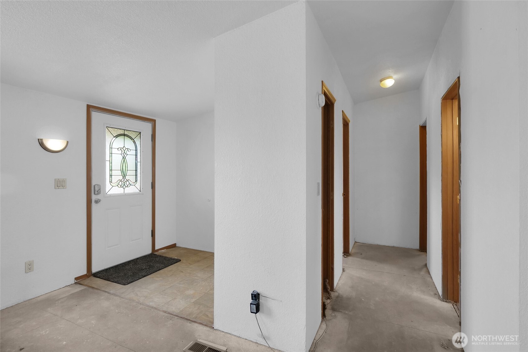 1105 W 4th Avenue Property Photo 23