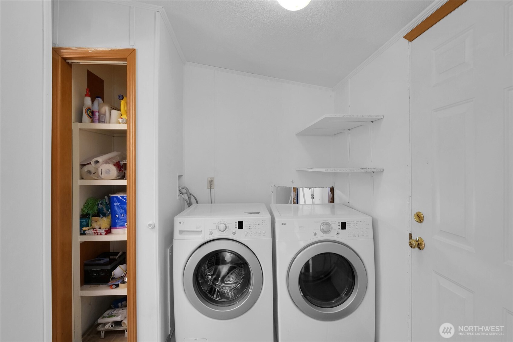 1105 W 4th Avenue Property Photo 31