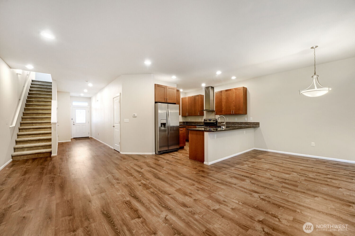 2063 S 263rd Street Property Photo 5