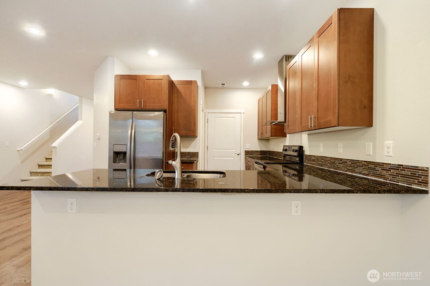 2063 S 263rd Street Property Photo 9