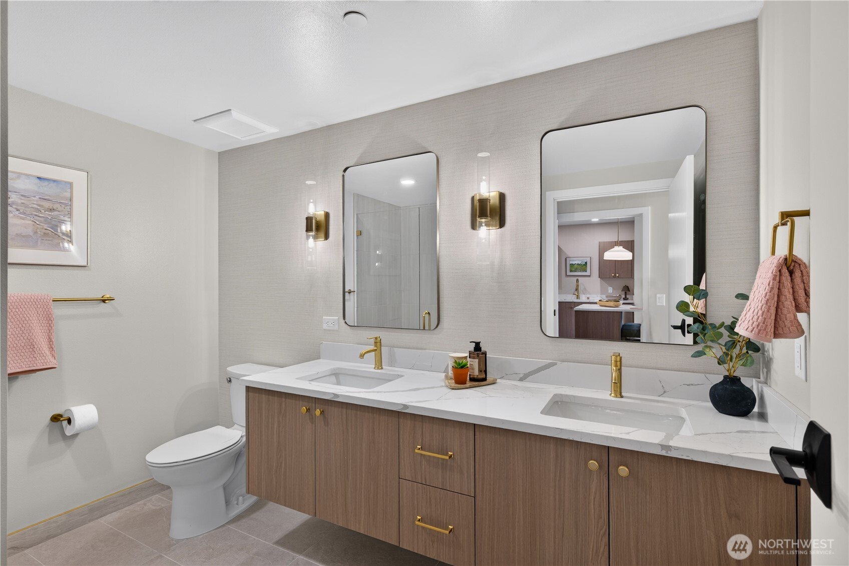306 Center Street 301 Property Photo 11