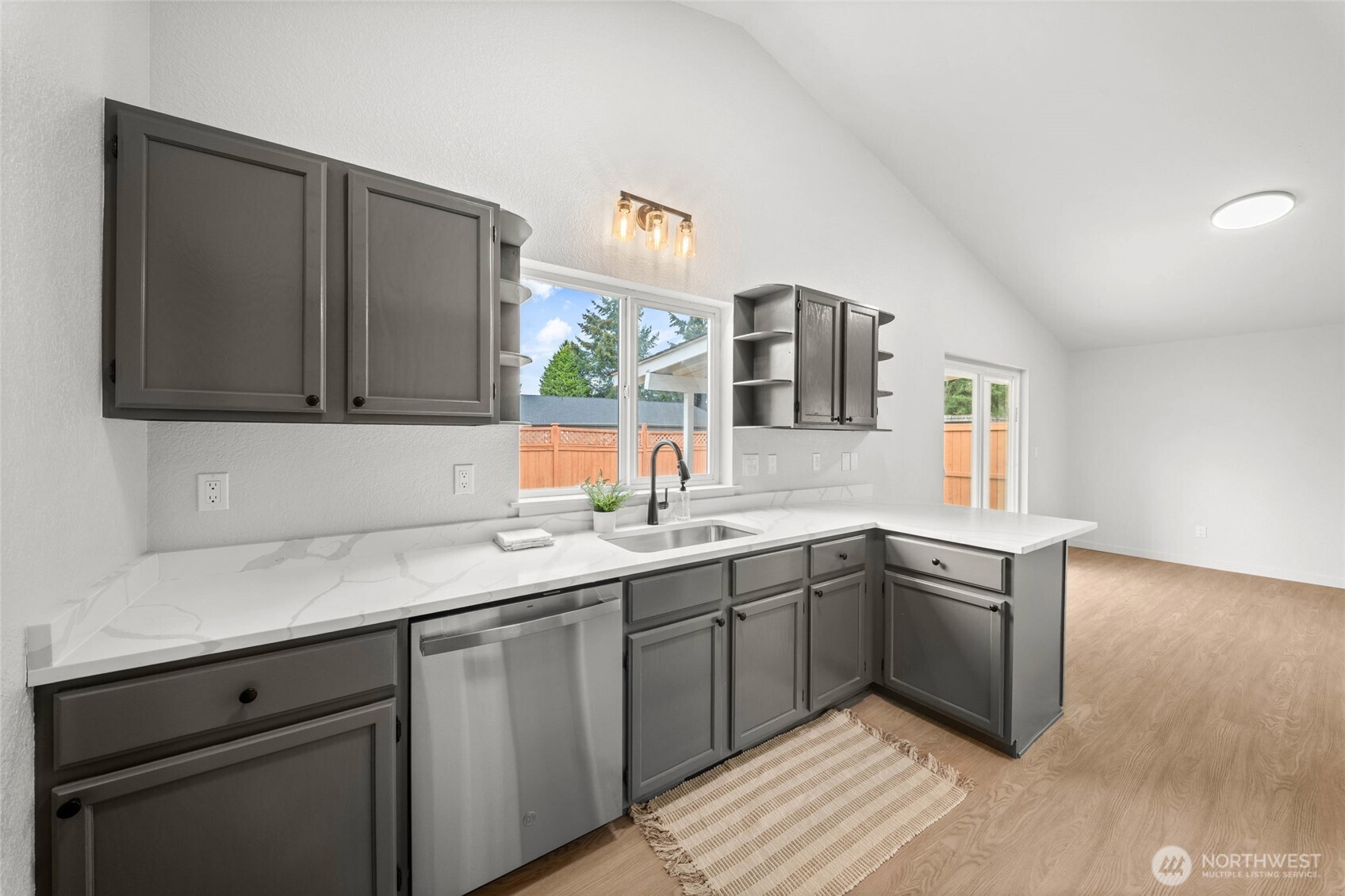 5916 Crimson Court Property Photo 10