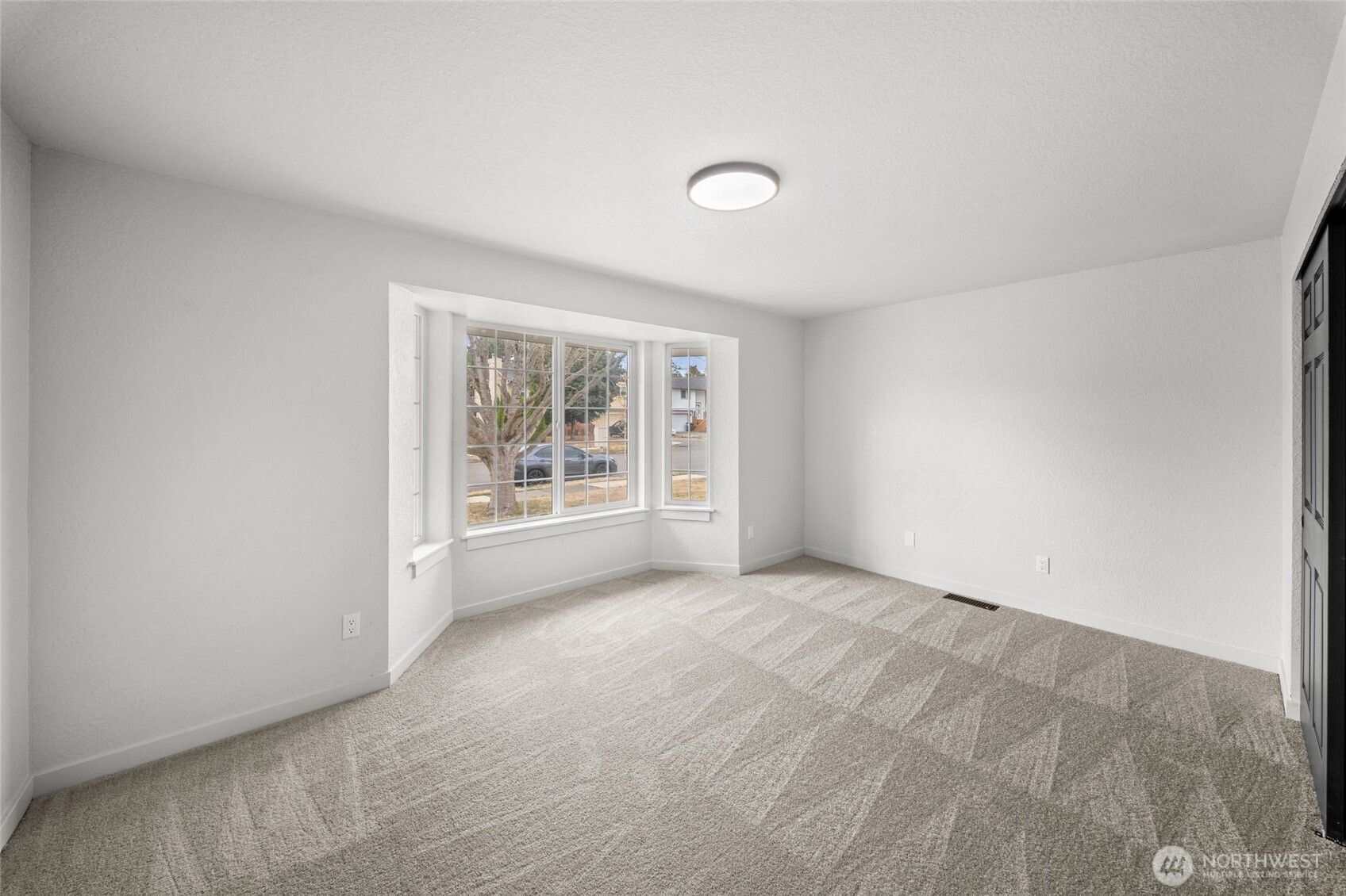 5916 Crimson Court Property Photo 18