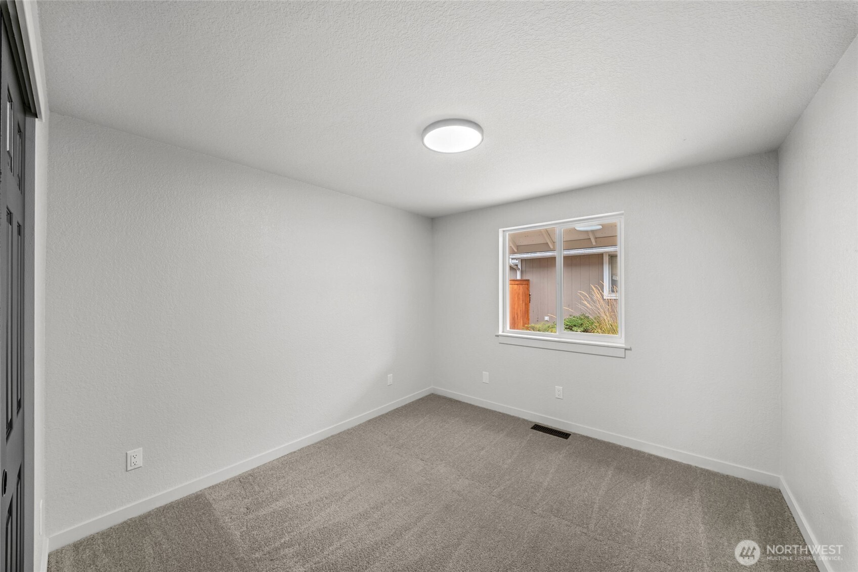 5916 Crimson Court Property Photo 21