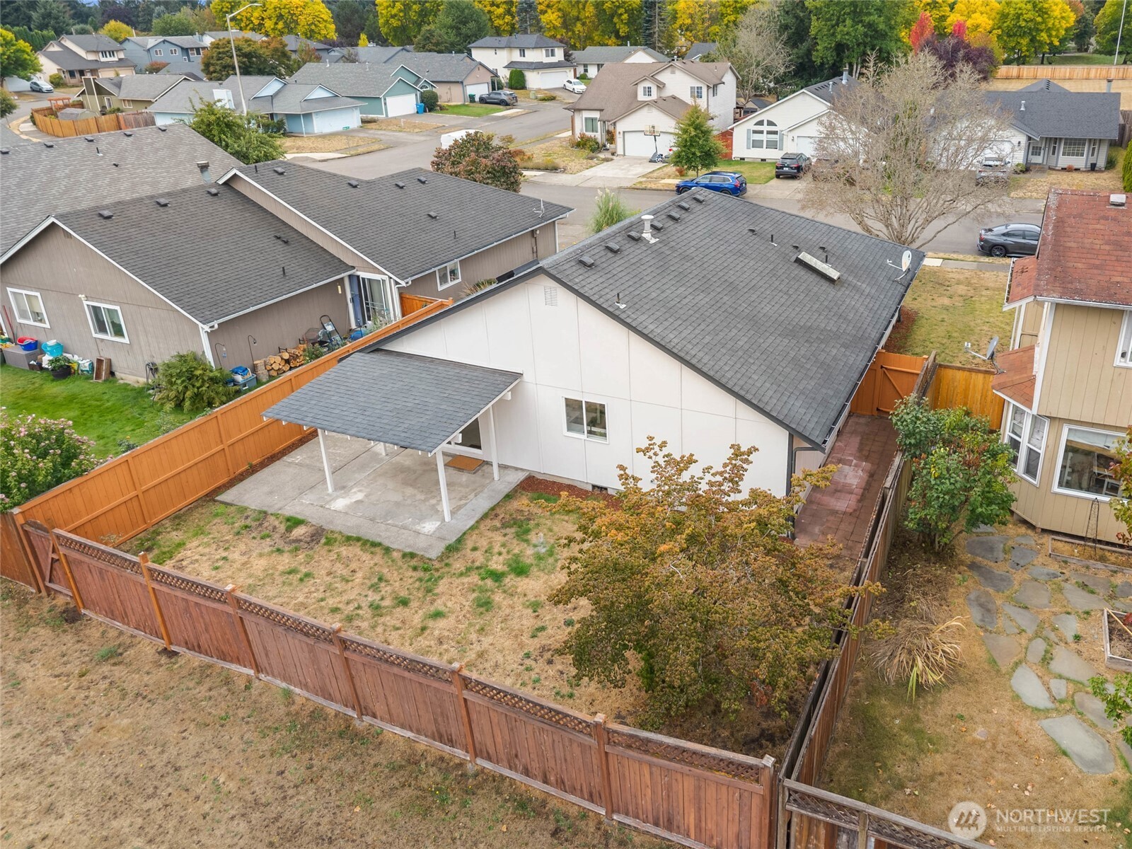 5916 Crimson Court Property Photo 27