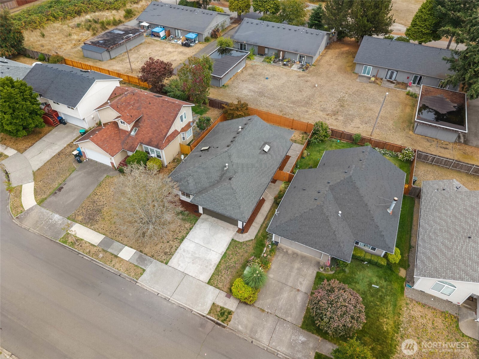 5916 Crimson Court Property Photo 31