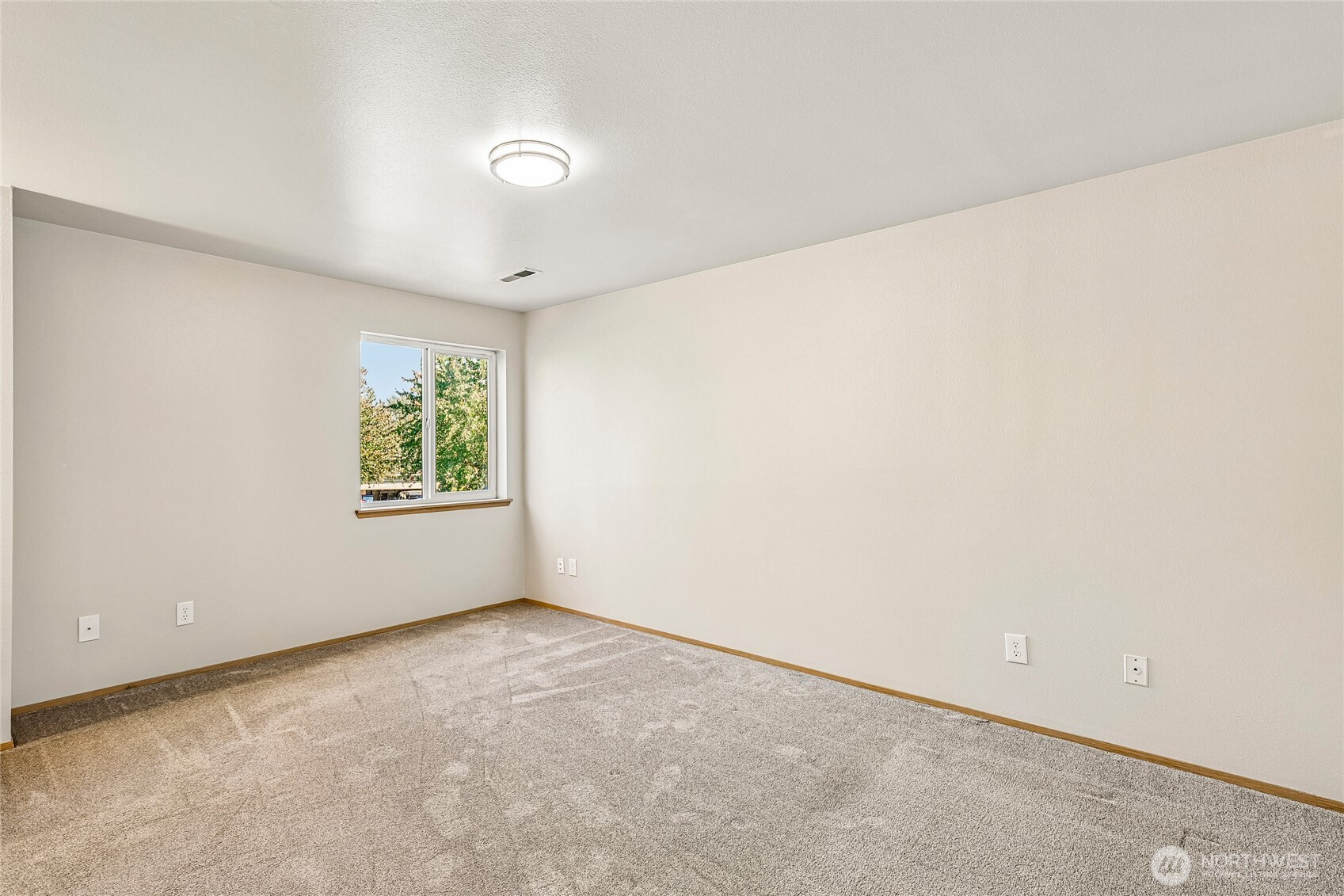 17524 27th Avenue Property Photo 19