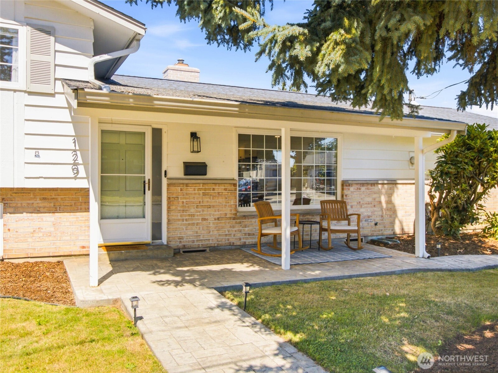 129 Christina Drive Property Photo 2