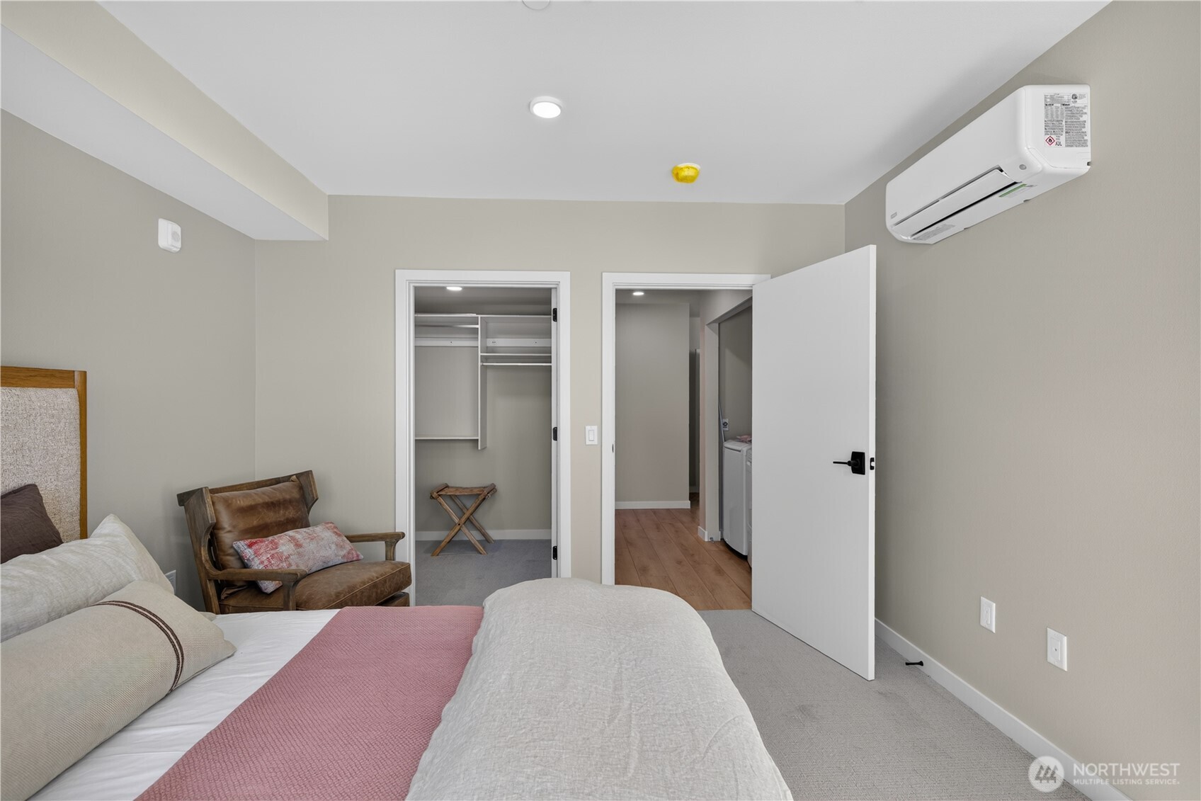306 Center Street 304 Property Photo 17