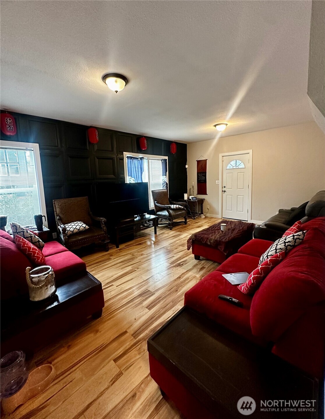 1100 Hayes Street Property Photo 4