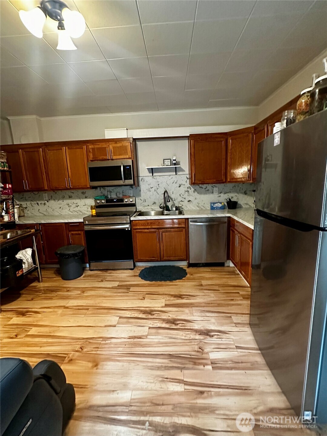 1100 Hayes Street Property Photo 10